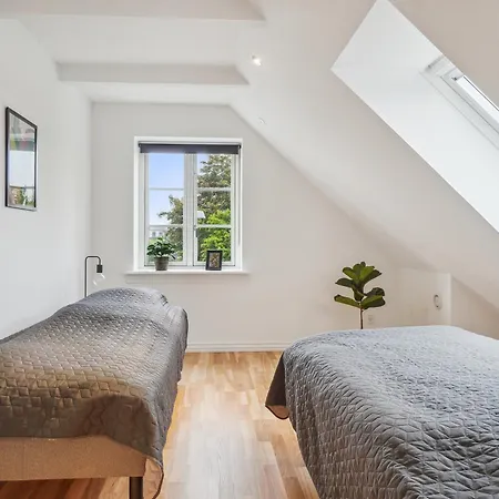 アパート Nyrenoveret 3br Naer Aarhus M Gratis Parkering